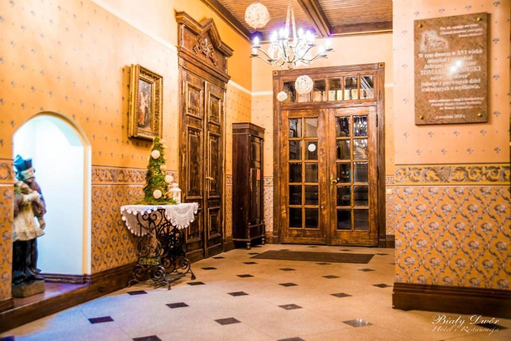 Bed and Breakfast Bialy Dwor Kwidzyn Exterior foto