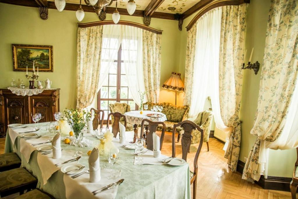 Bed and Breakfast Bialy Dwor Kwidzyn Exterior foto